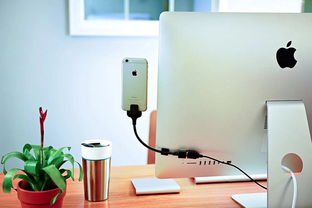Fuse Chicken BOBINE BLACKOUT Everywhere Mount iPhone Lightning Car Dock (MFi Certified) FUSE CHICKEN