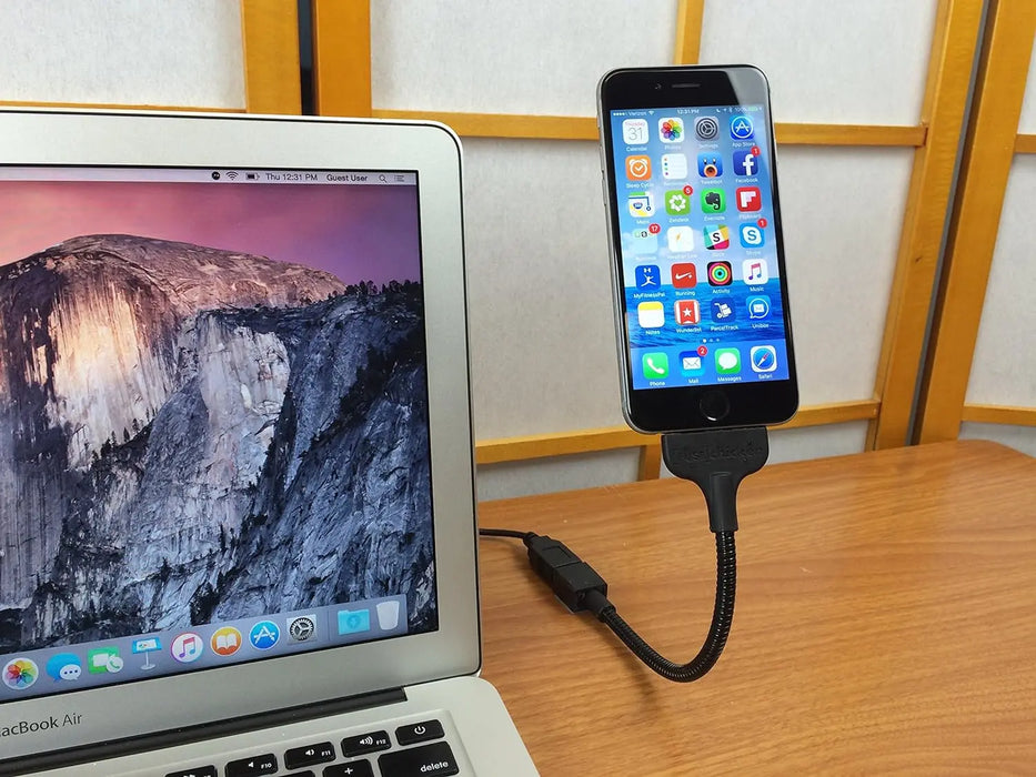 Fuse Chicken BOBINE BLACKOUT Everywhere Mount iPhone Lightning Car Dock (MFi Certified) FUSE CHICKEN