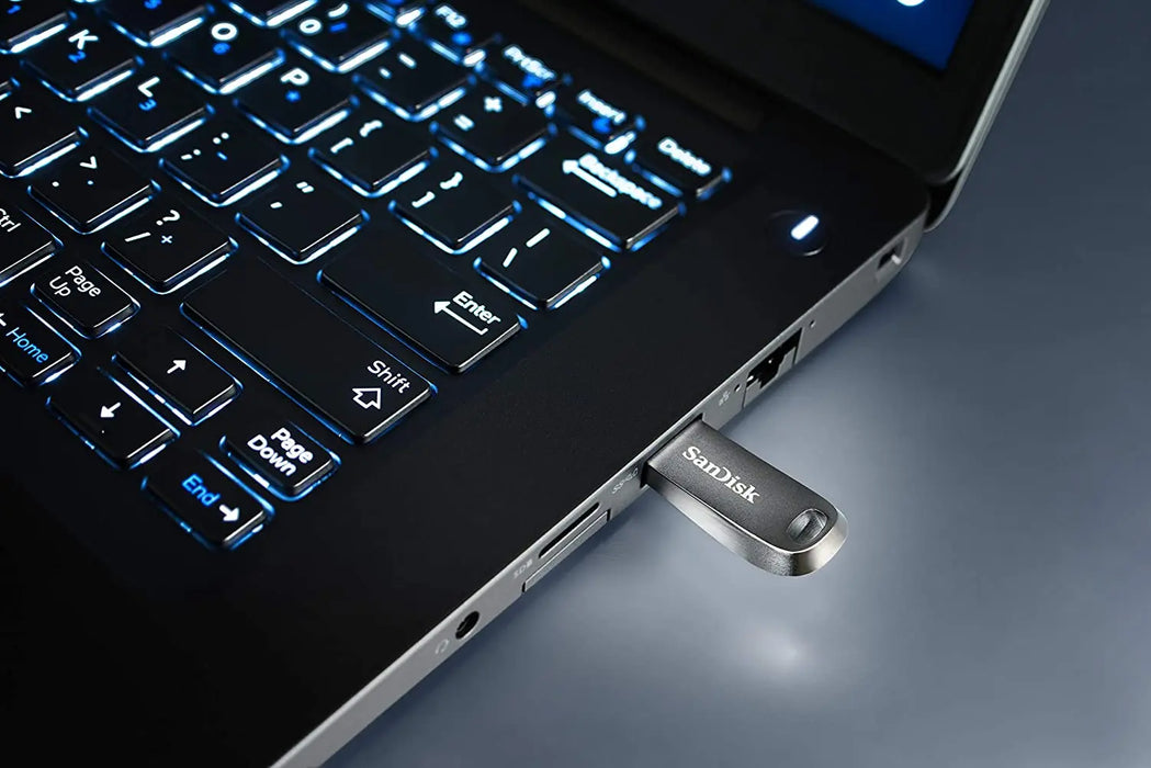 SanDisk Ultra Luxe USB 3.1 Flash Drive 64GB, Upto 150MB/s, All Metal, Metallic Silver(SDCZ74-064G-135)