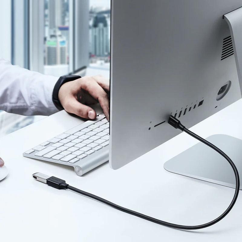 UGREEN 30125 0.5m USB 3.0 extension cable connected to a computer