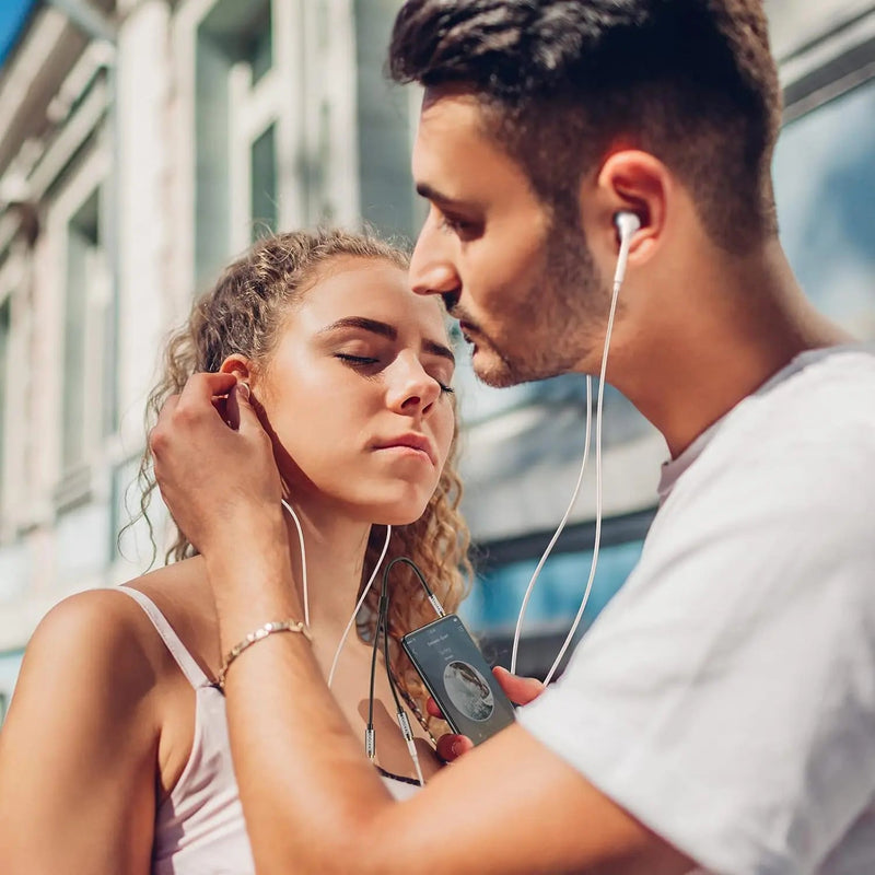UGREEN AV123 10532 splitter lets a couple share music