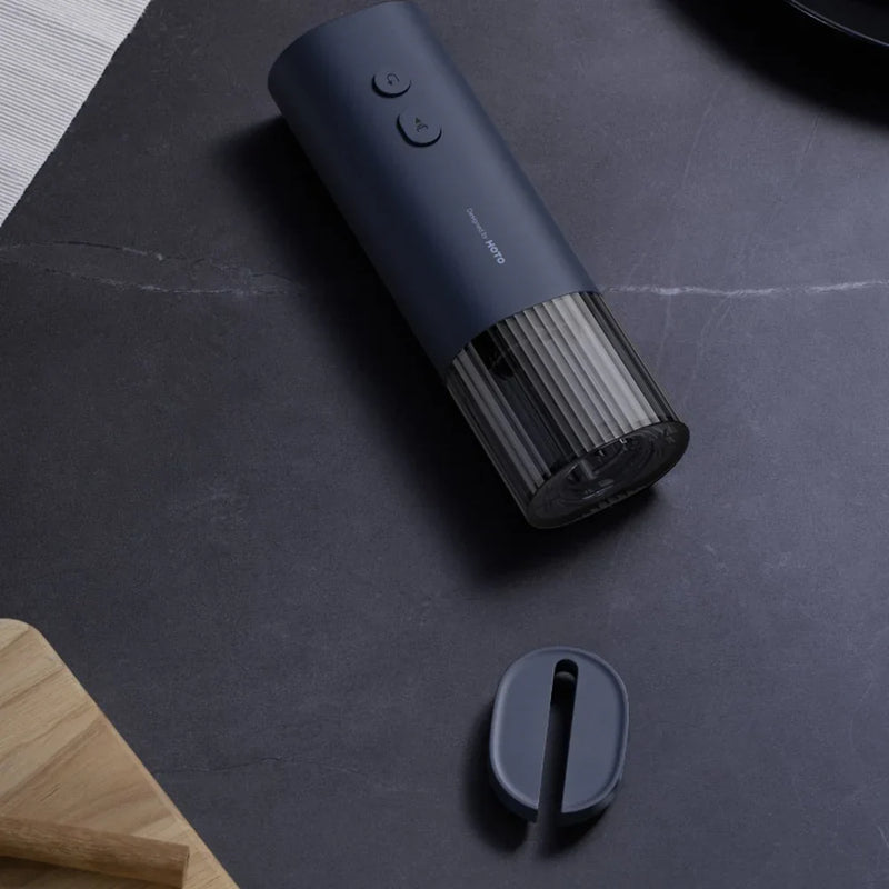 HOTO Electric Wine Opener, Cordless Automatic Corkscrew with One-Touch Operation | Stainless Steel Design for Wine Bottles (HLE0005GL / QWKPQ001)