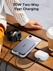 UGREEN MagFlow Air 75982 10000mAh Qi2 magnetic power bank 20W two-way fast charging