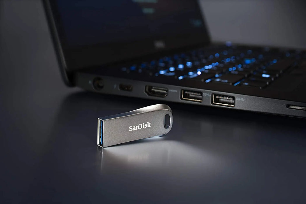 SanDisk Ultra Luxe USB 3.1 Flash Drive 128GB, Upto 150MB/s, All Metal, Metallic Silver